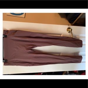 Lululemon leggings with side pockets